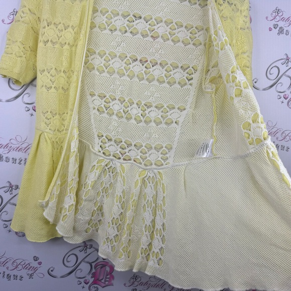 Knitted & knotted cardigan crochet knit yellow white hearts boho - Picture 5 of 8